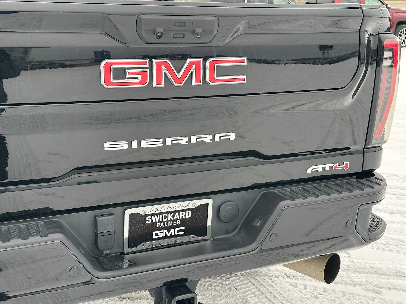 2025 GMC Sierra 3500 HD AT4