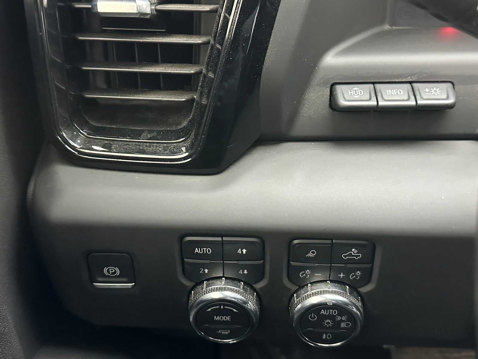 2025 GMC Sierra 3500 HD AT4