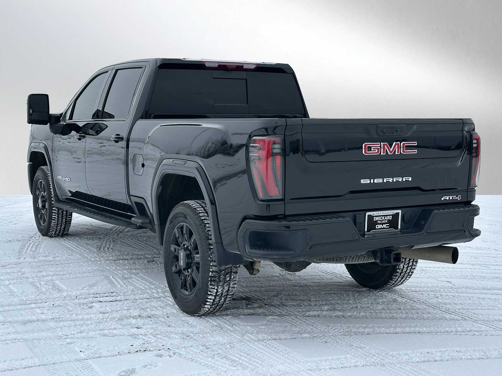 2025 GMC Sierra 3500 HD AT4
