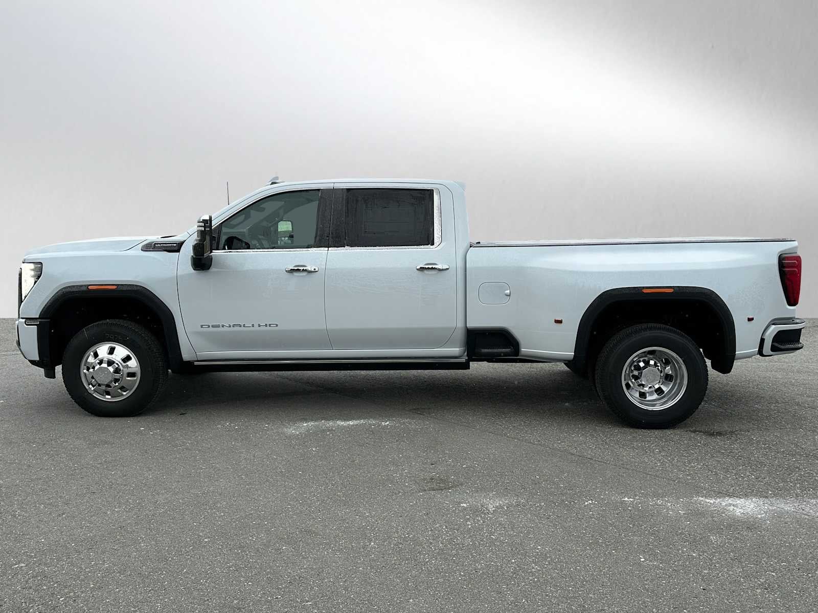 2026 GMC Sierra 3500 HD Denali Ultimate DRW