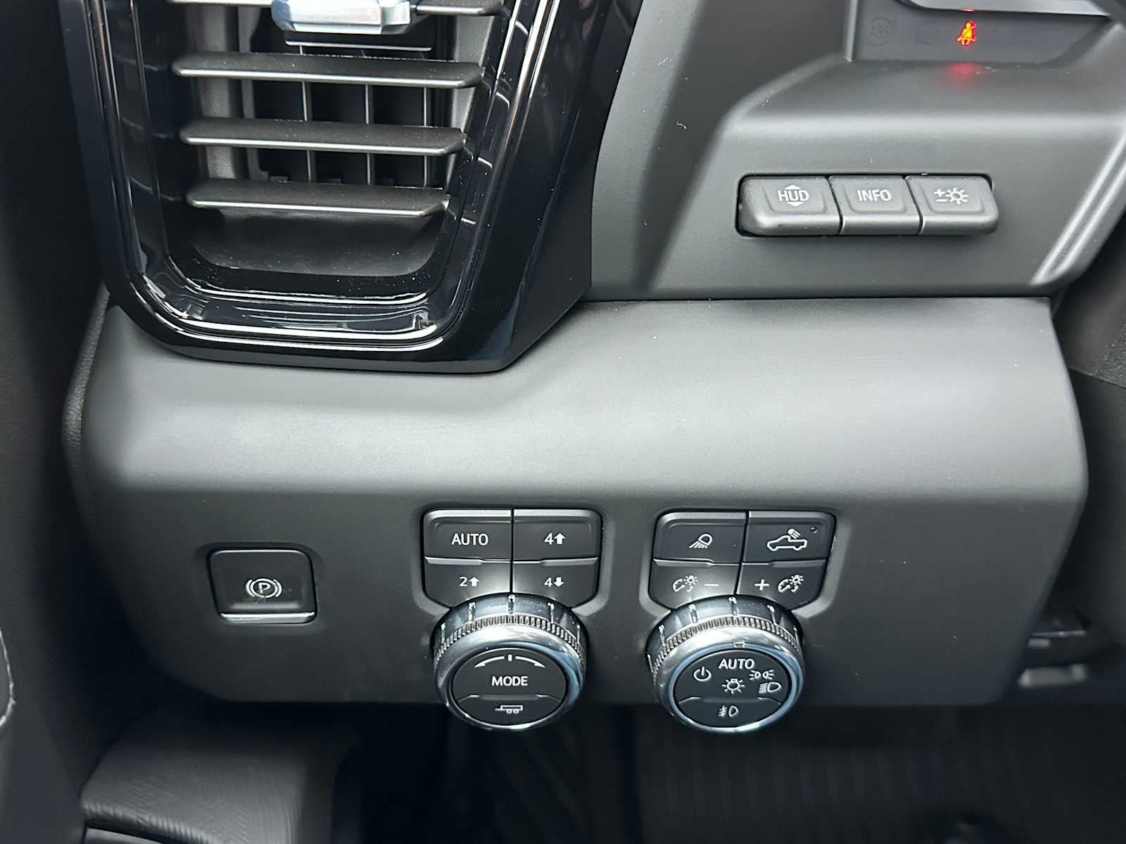 2025 GMC Sierra 2500 HD AT4X