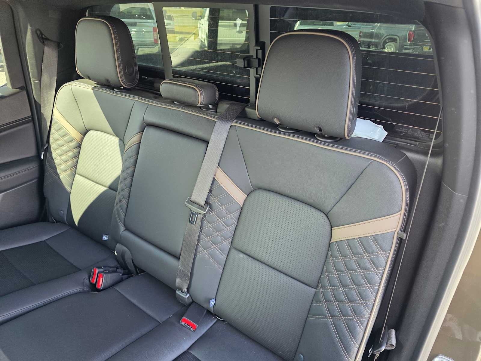 2024 GMC Canyon Denali