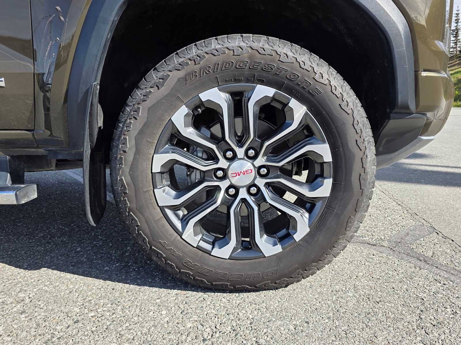 2024 GMC Canyon Denali