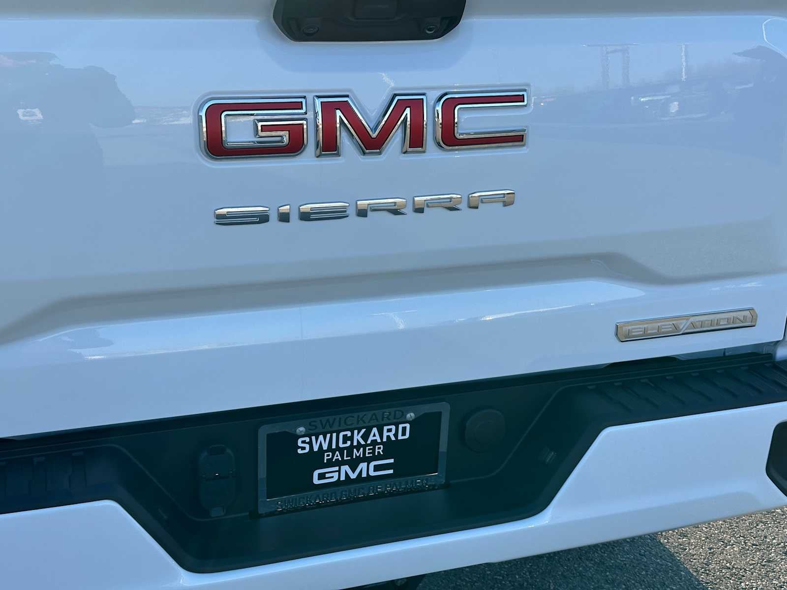 2026 GMC Sierra 1500 Elevation