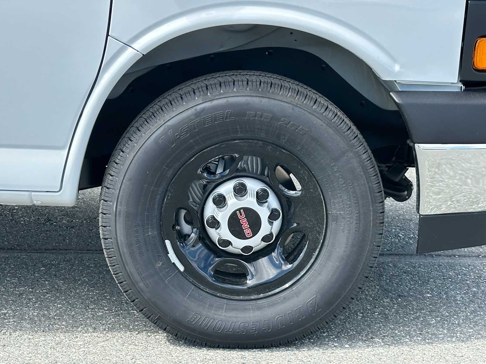 2025 GMC Savana Cargo 3500 Work Van