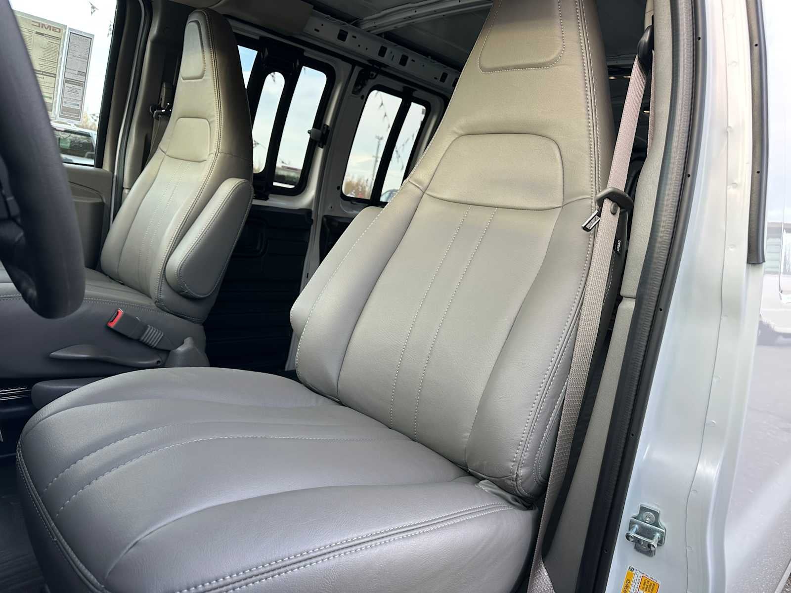 2025 GMC Savana Cargo 3500 Work Van