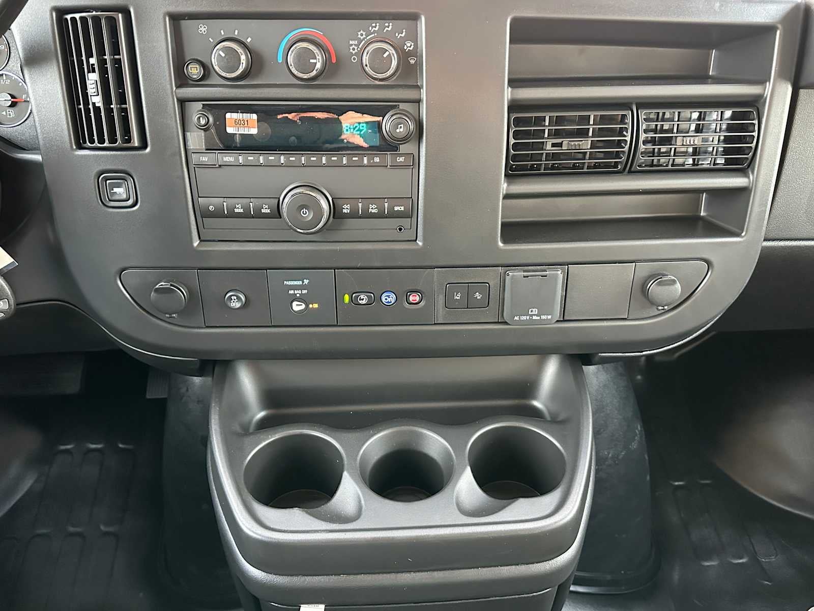 2025 GMC Savana Cargo 3500 Work Van