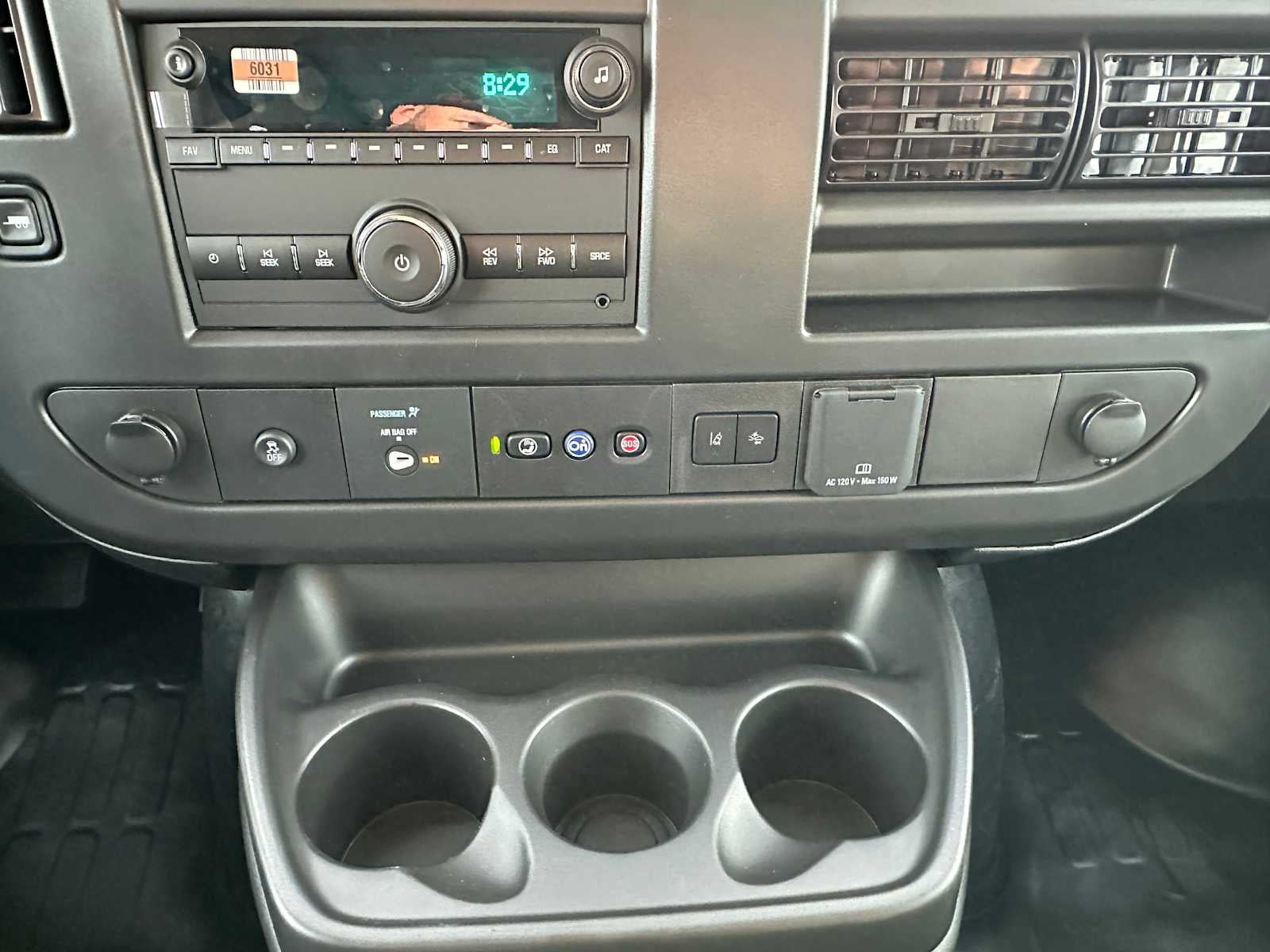 2025 GMC Savana Cargo 3500 Work Van