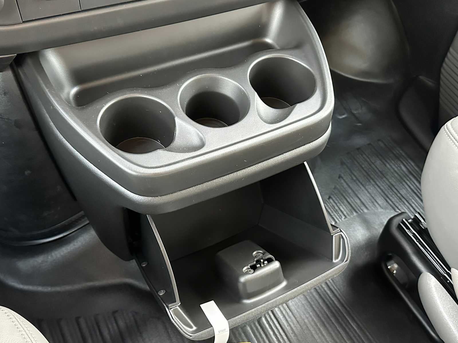 2025 GMC Savana Cargo 3500 Work Van