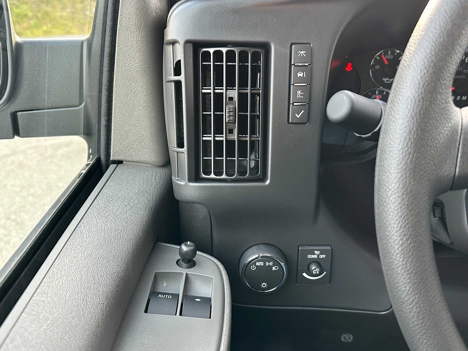 2025 GMC Savana Cargo 3500 Work Van