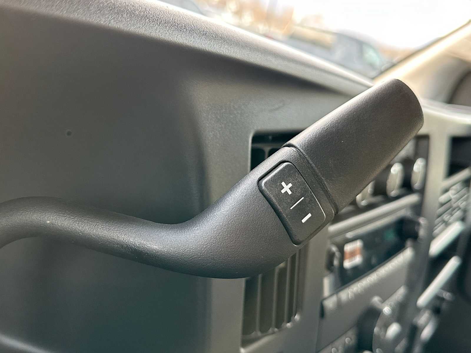 2025 GMC Savana Cargo 3500 Work Van