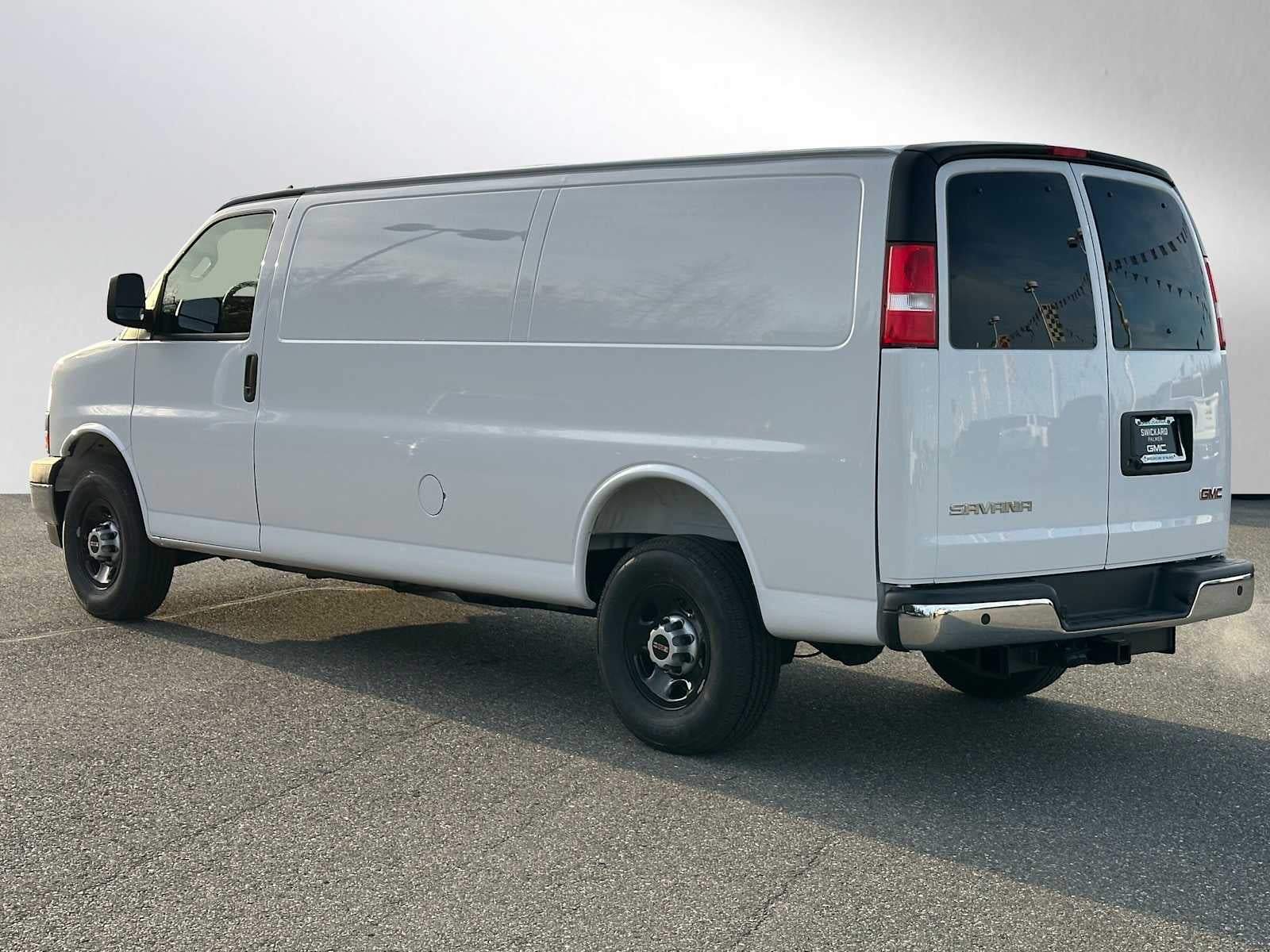 2025 GMC Savana Cargo 3500 Work Van