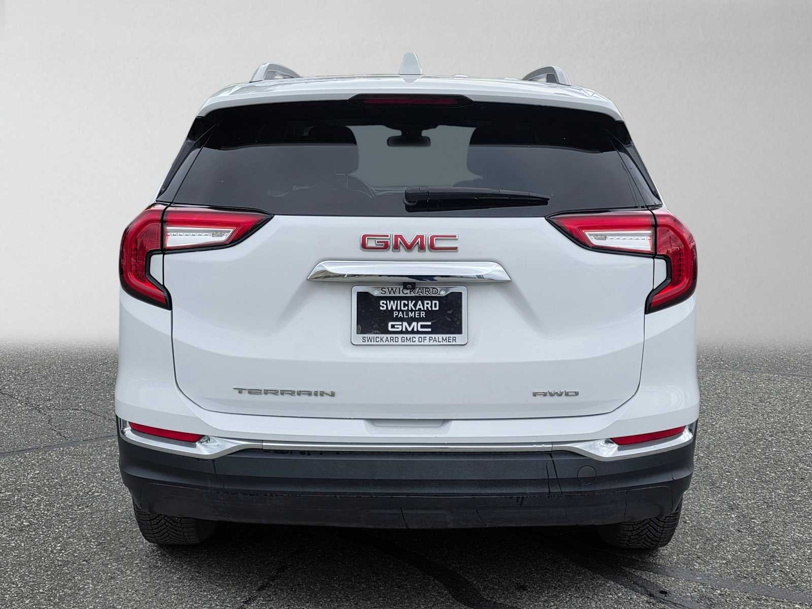 2024 GMC Terrain SLT