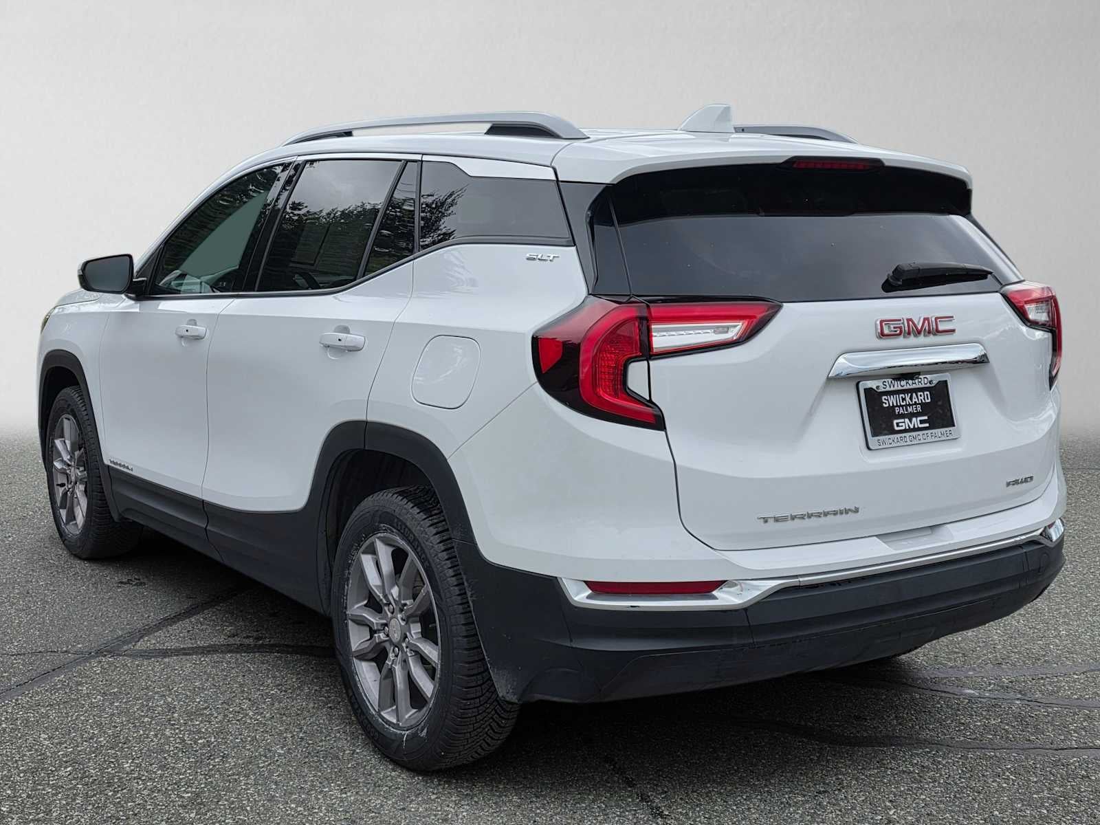 2024 GMC Terrain SLT