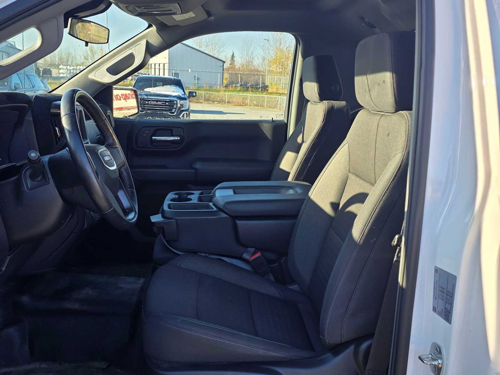 2025 GMC Sierra 1500 Pro