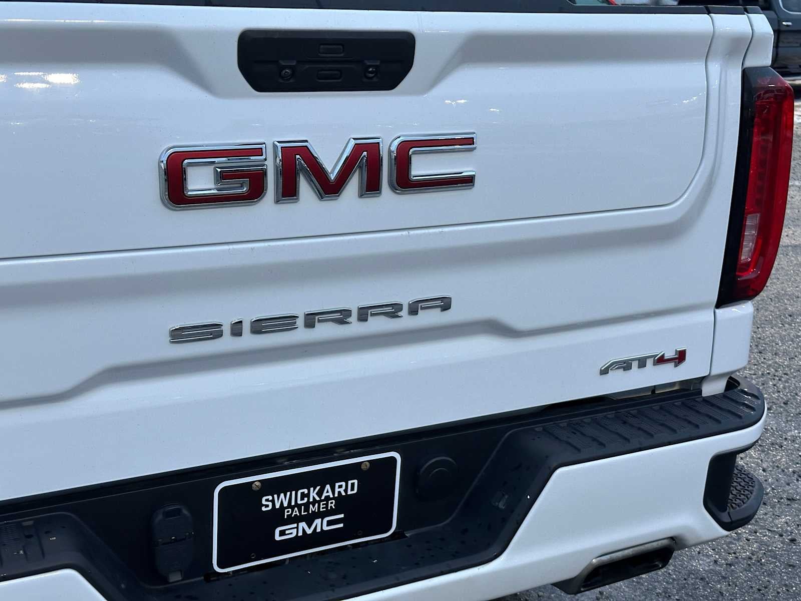 2021 GMC Sierra 1500 AT4