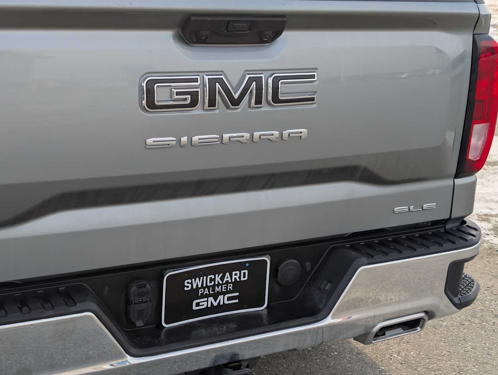 2024 GMC Sierra 1500 SLE