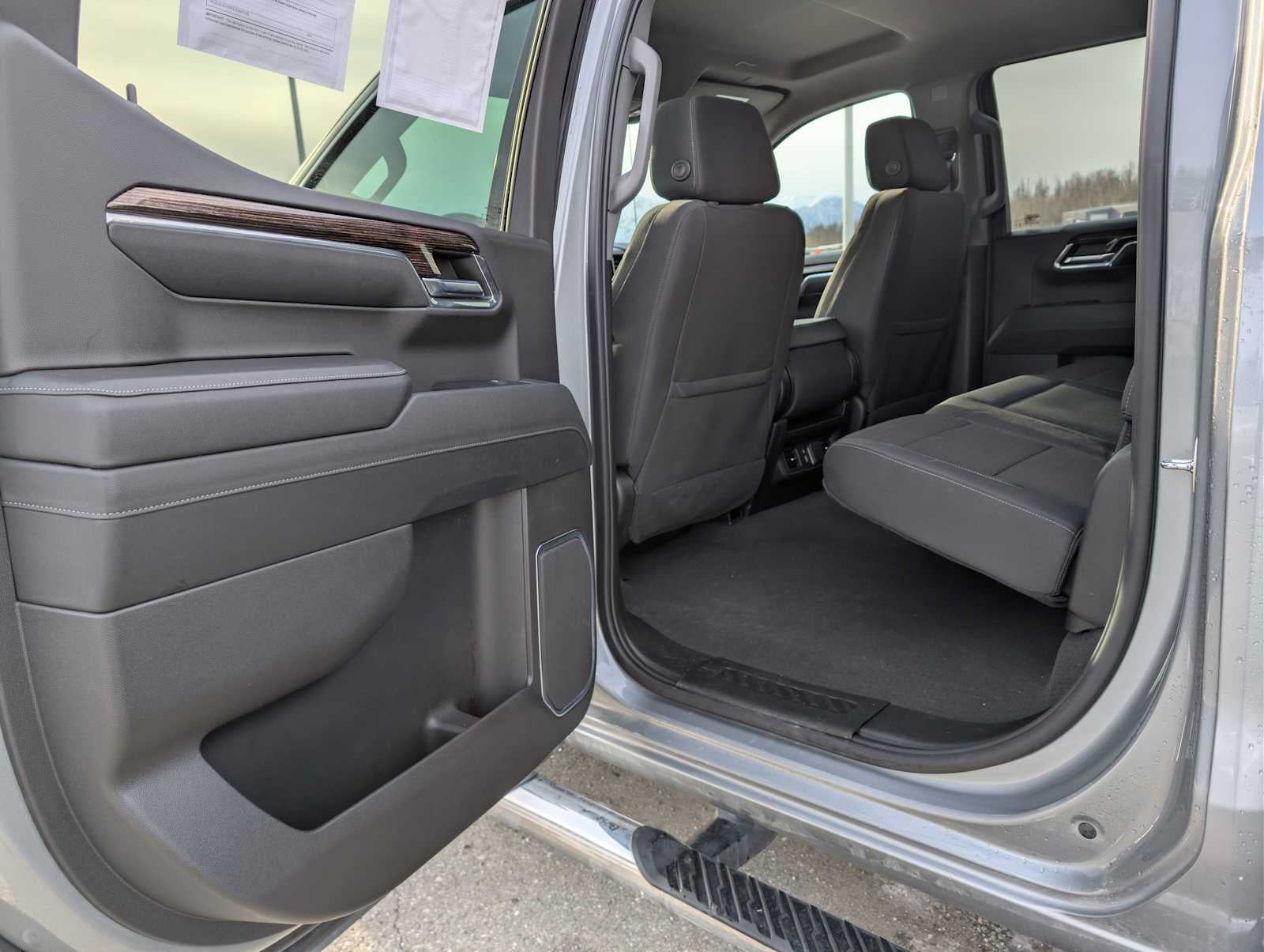 2024 GMC Sierra 1500 SLE