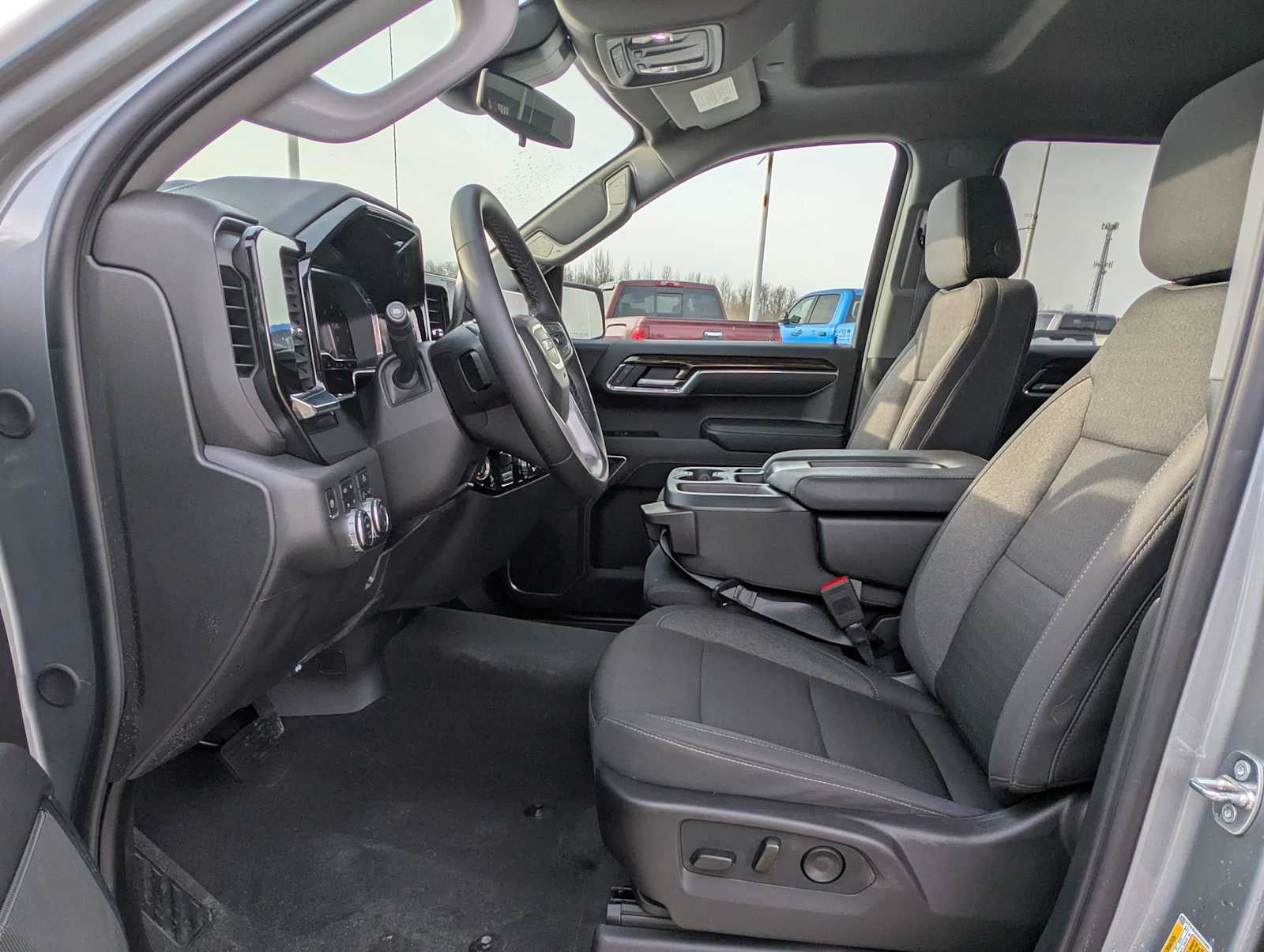 2024 GMC Sierra 1500 SLE