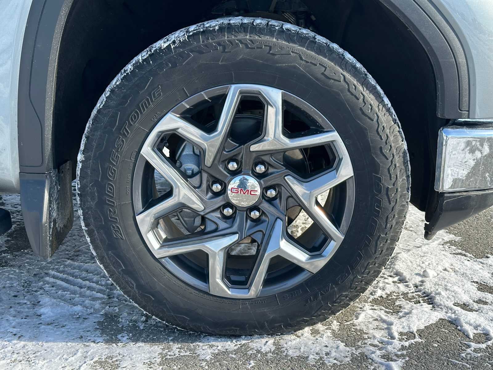 2024 GMC Sierra 1500 SLT