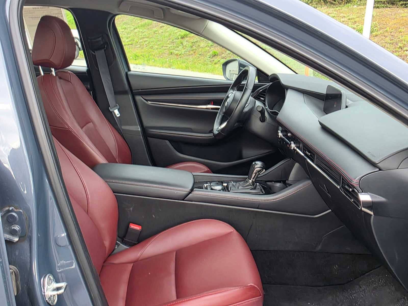 2024 Mazda Mazda3 Sedan 2.5 S Carbon Edition