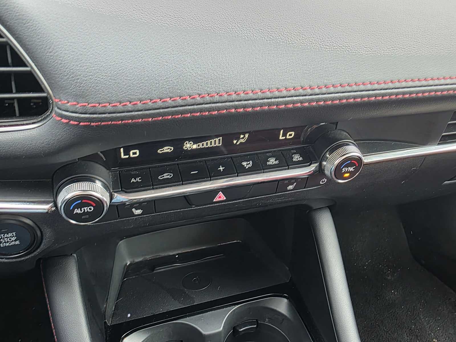 2024 Mazda Mazda3 Sedan 2.5 S Carbon Edition