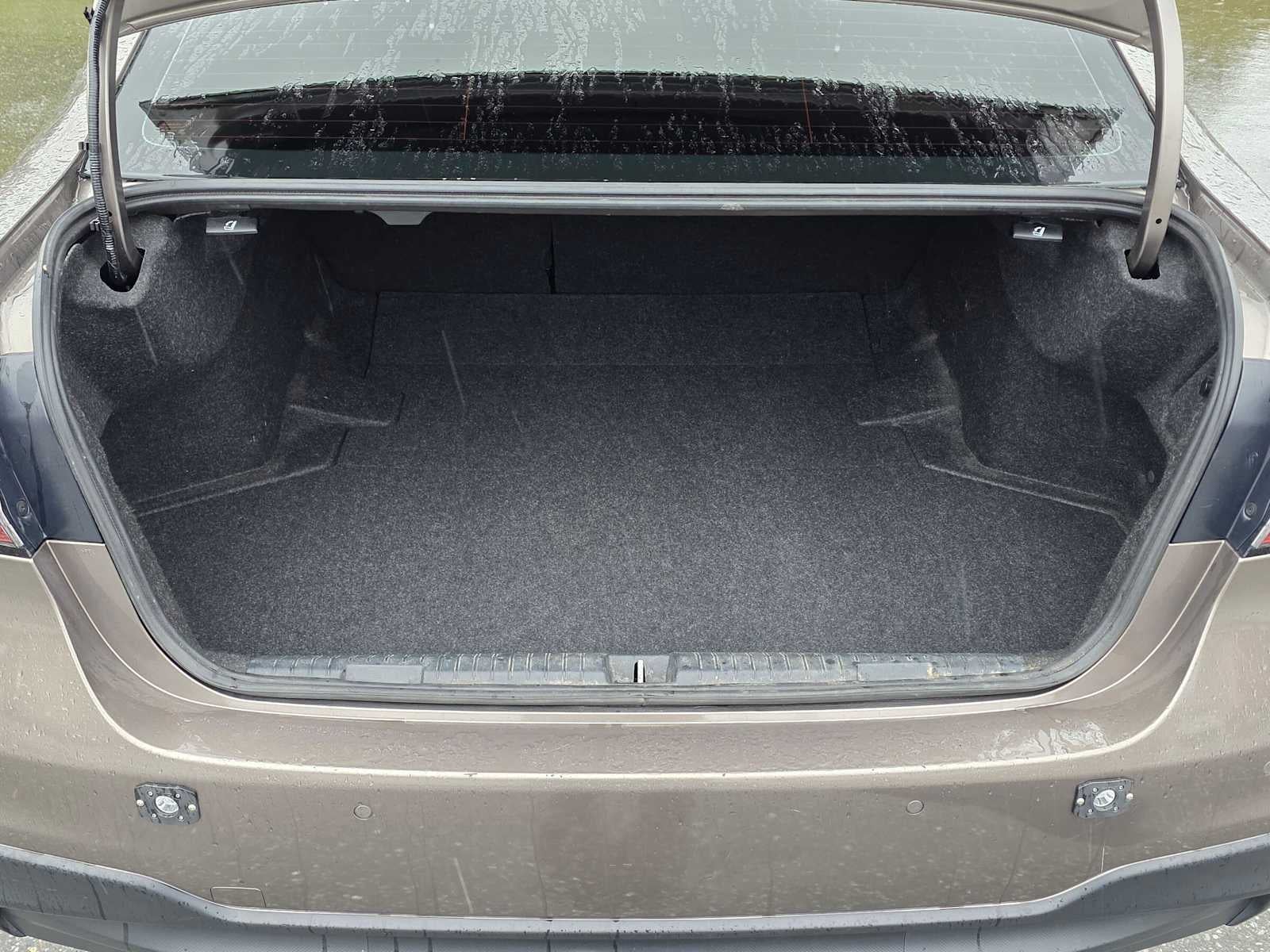 2022 Subaru Legacy Limited