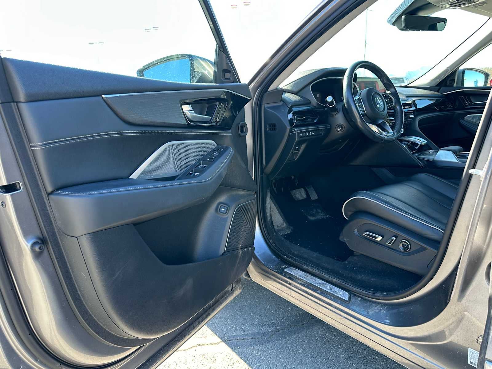 2022 Acura MDX w/Advance Package